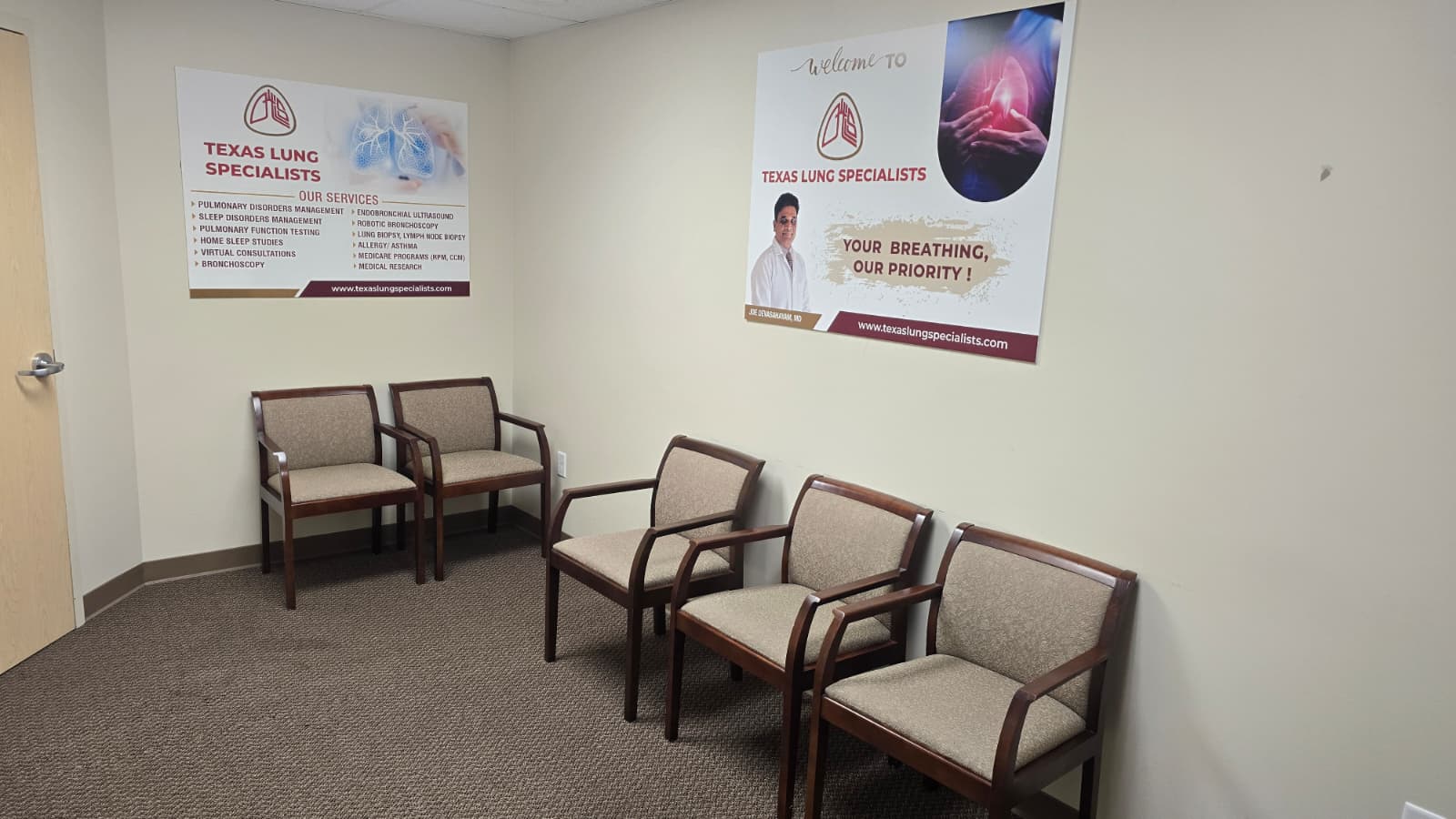 Texas Lung Specialists waiting room